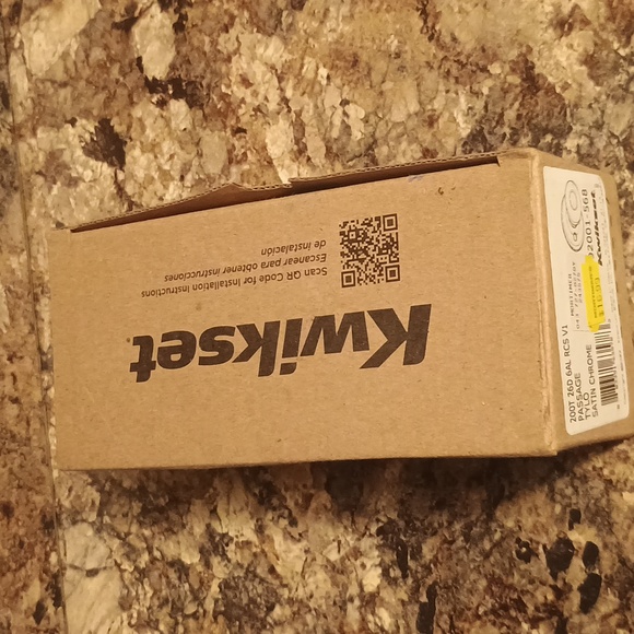 Kwikset 200t Passage Satin Chrome Bed and Bath Locks New In Packaging - Picture 6 of 6